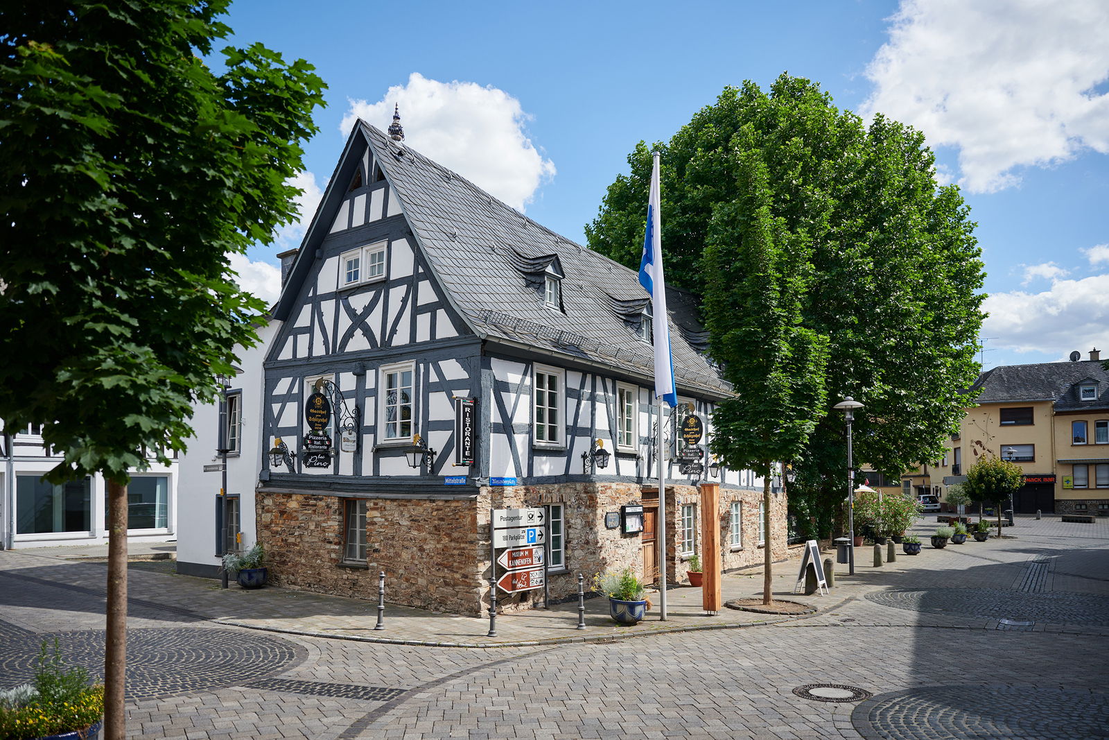 Höhr Grenzhausen - Natur Kultur Keramik - Fachwerk
