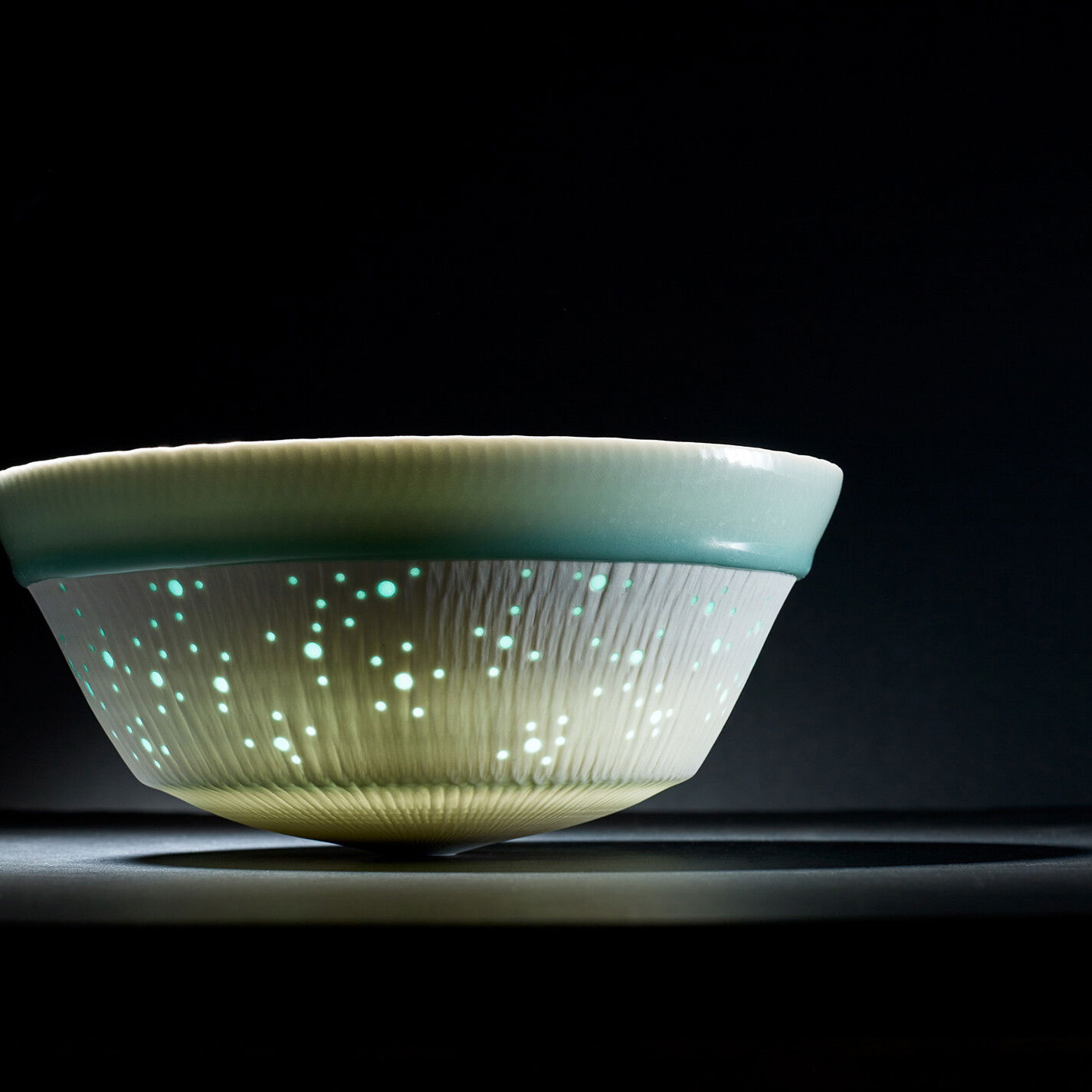 Porzellangefäß des Keramikers Fritz Rossmann