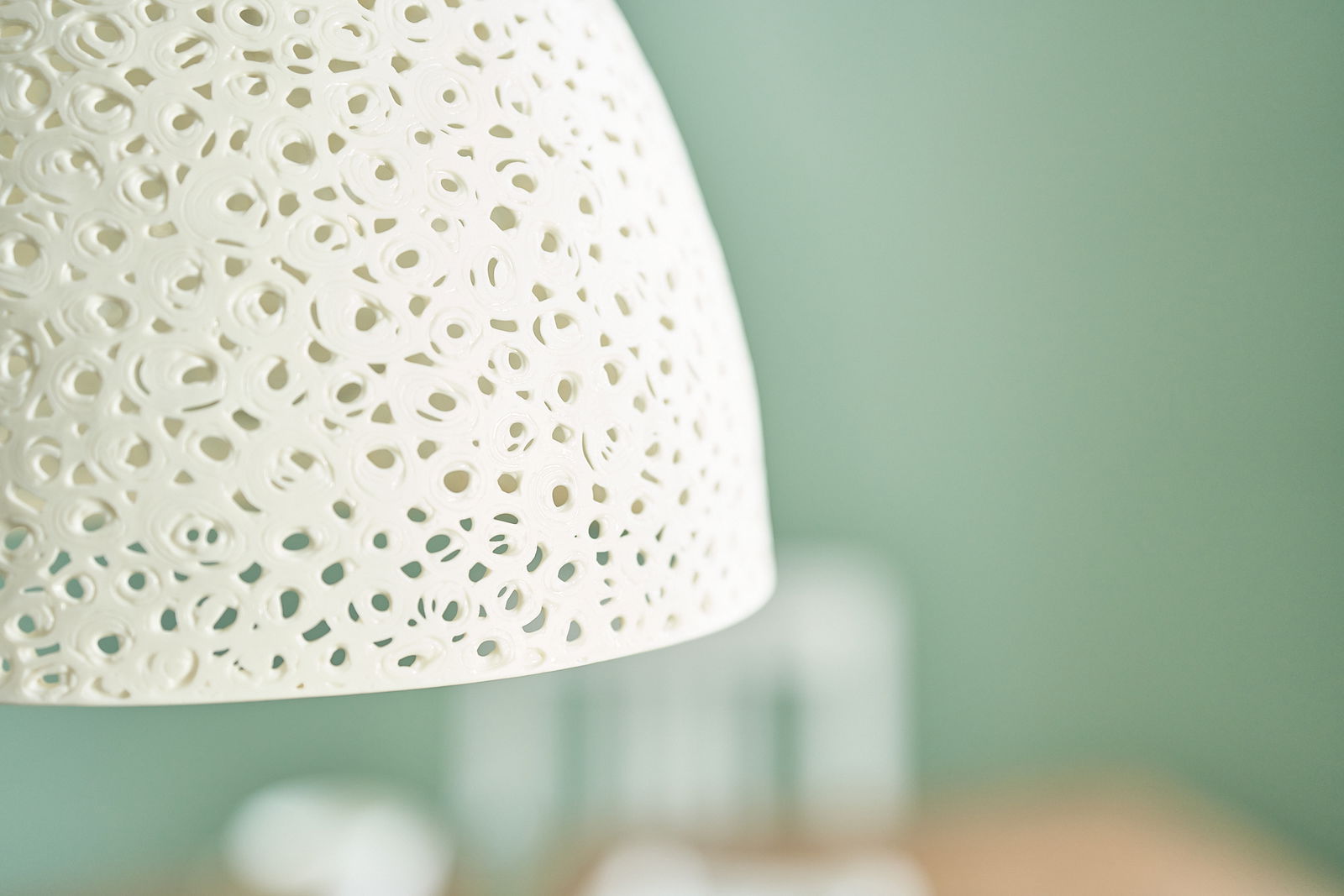 Regina Fleischmann - Leuchten und Objekte aus Porzellan