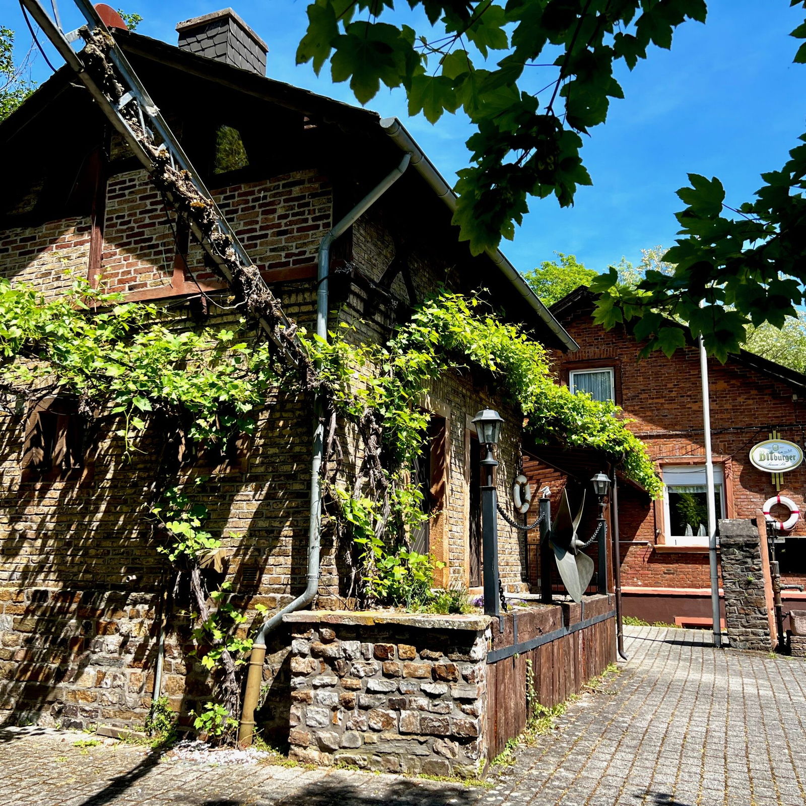 Schleusenhäuschen an der Lahn