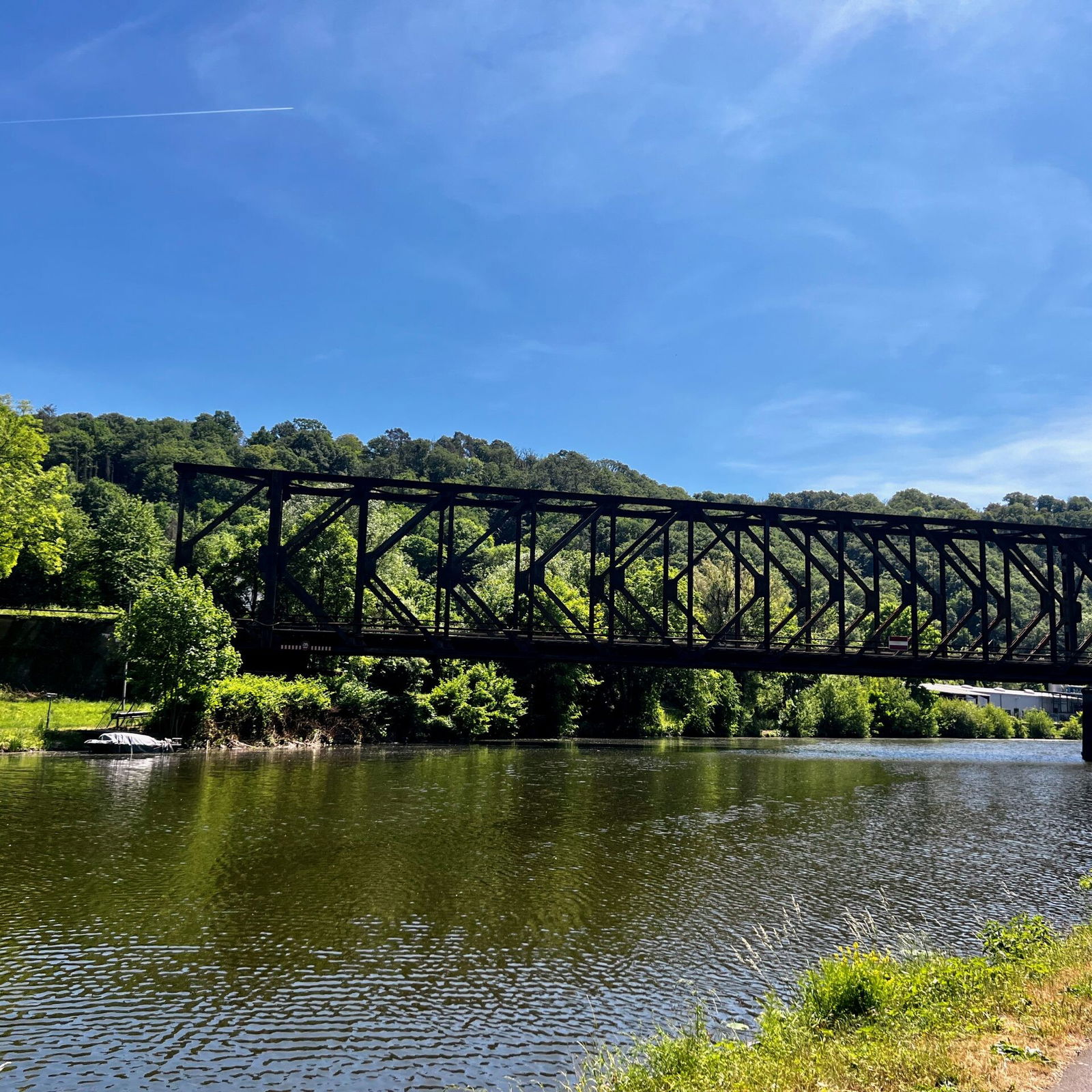 Alte Eisenbahnbrücke über die Lahn