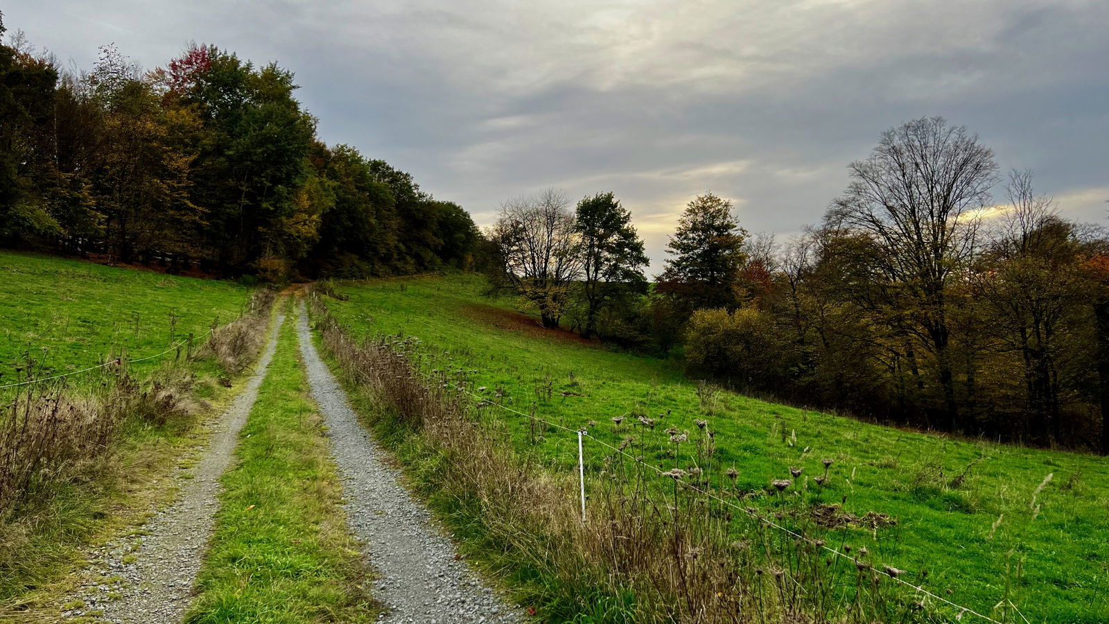 Oben angekommen, weiter Richtung Caan