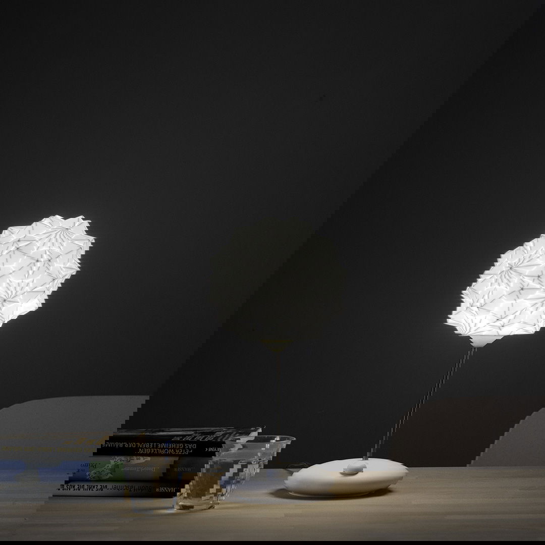 Porzellanleuchten von Lion + Lion werden zur Adventsausstellung Wintersalon präsentiert