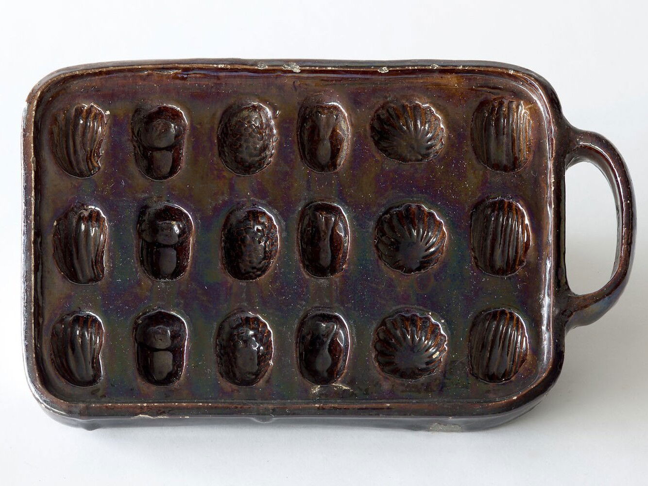 Das Besondere des Alltäglichen. Irdenware - Foto: Thomas Naethe