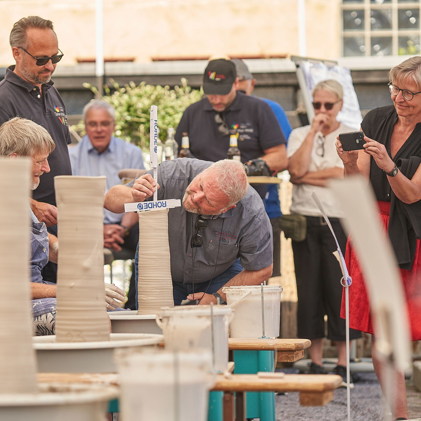 messen-töpfermeisterschaft-wolbring-keramiktopf-hoehrgrenzhausen-naturkulturkeramik-wlachopulos-keramikmarkt2023-keramik-kunst-westerwald-keramikmarkthoehrgrenzhausen