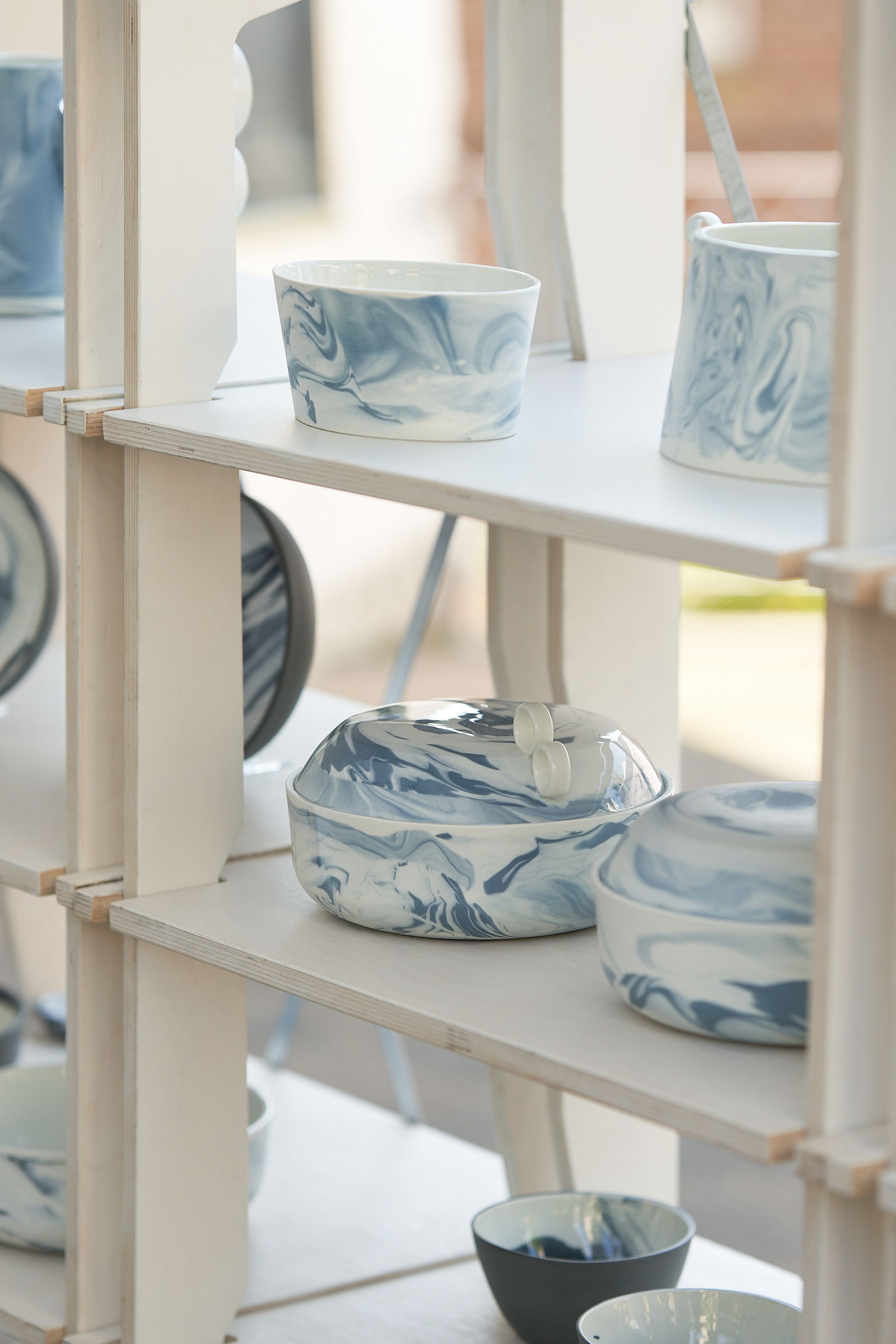 porzellan-hoehrgrenzhausen-naturkulturkeramik-wlachopulos-keramikmarkt2023-keramik-kunst-westerwald-keramikmarkthoehrgrenzhausen