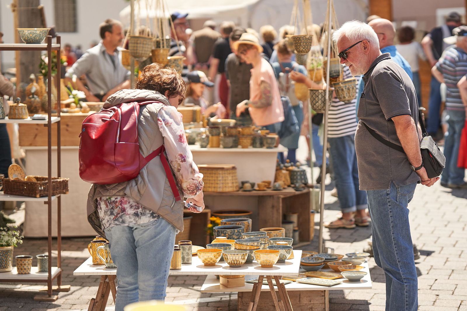 boehmer-gebrauchskeramik-hoehrgrenzhausen-naturkulturkeramik-wlachopulos-keramikmarkt2023-keramik-kunst-westerwald-keramikmarkthoehrgrenzhausen