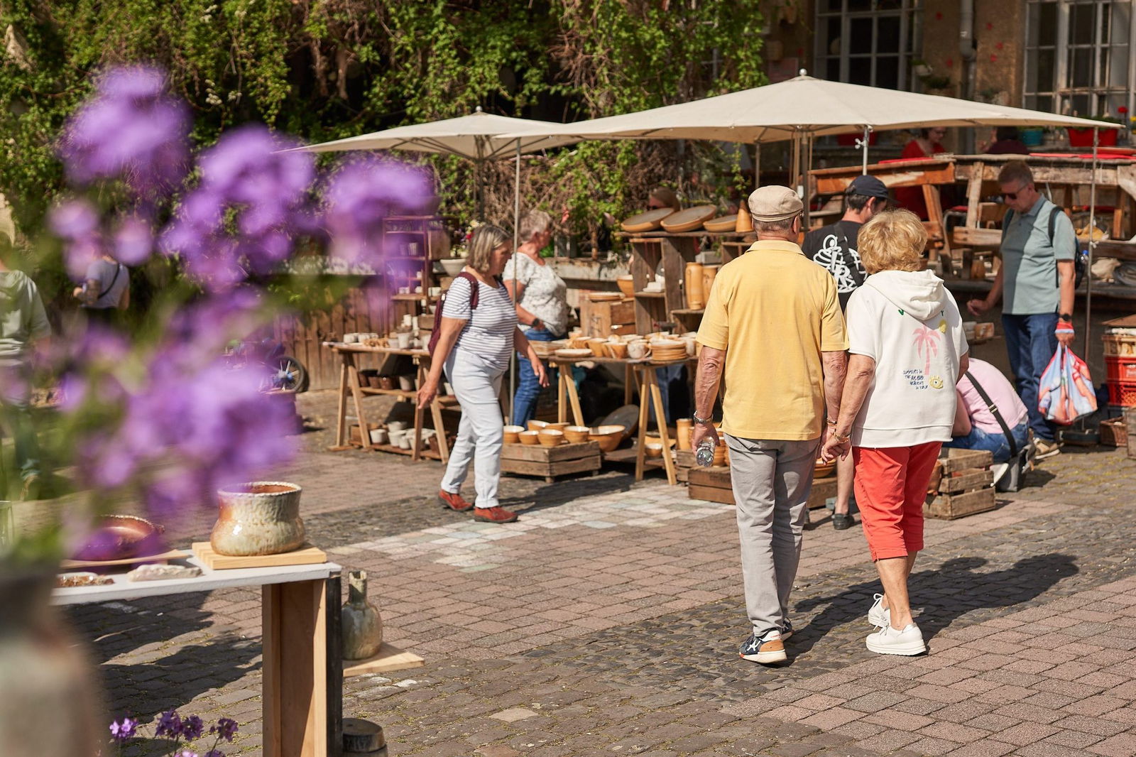 skirdekeramik-arminskirde-hoehrgrenzhausen-naturkulturkeramik-wlachopulos-keramikmarkt2023-keramik-kunst-westerwald-keramikmarkthoehrgrenzhausen