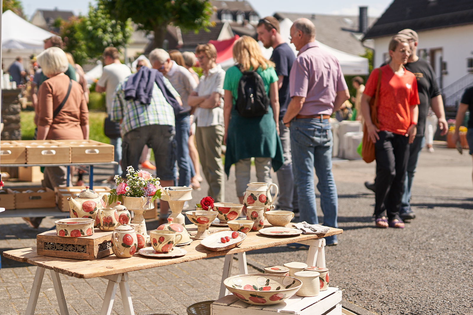 rieskeramik-doertheries-hoehrgrenzhausen-naturkulturkeramik-wlachopulos-keramikmarkt2023-keramik-kunst-westerwald-keramikmarkthoehrgrenzhausen