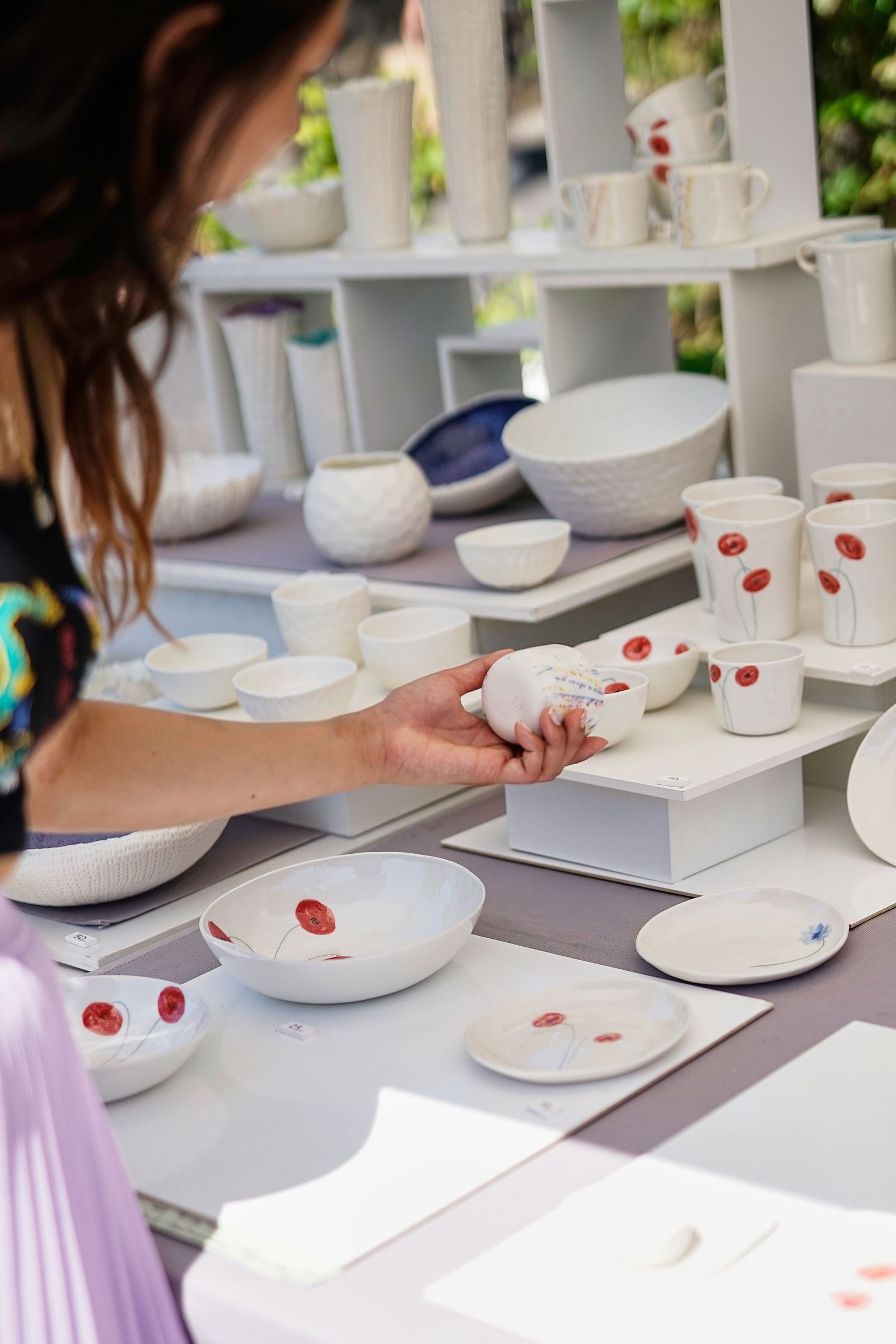 Porzellan-hoehrgrenzhausen-naturkulturkeramik-wlachopulos-keramikmarkt2023-keramik-kunst-westerwald-keramikmarkthoehrgrenzhausen