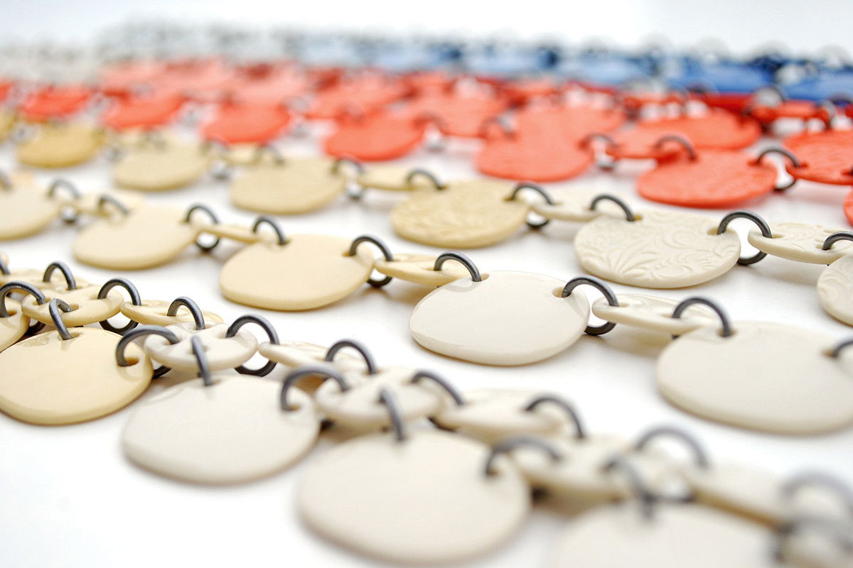 Beate Pfefferkorn - Schmuck aus Porzellan