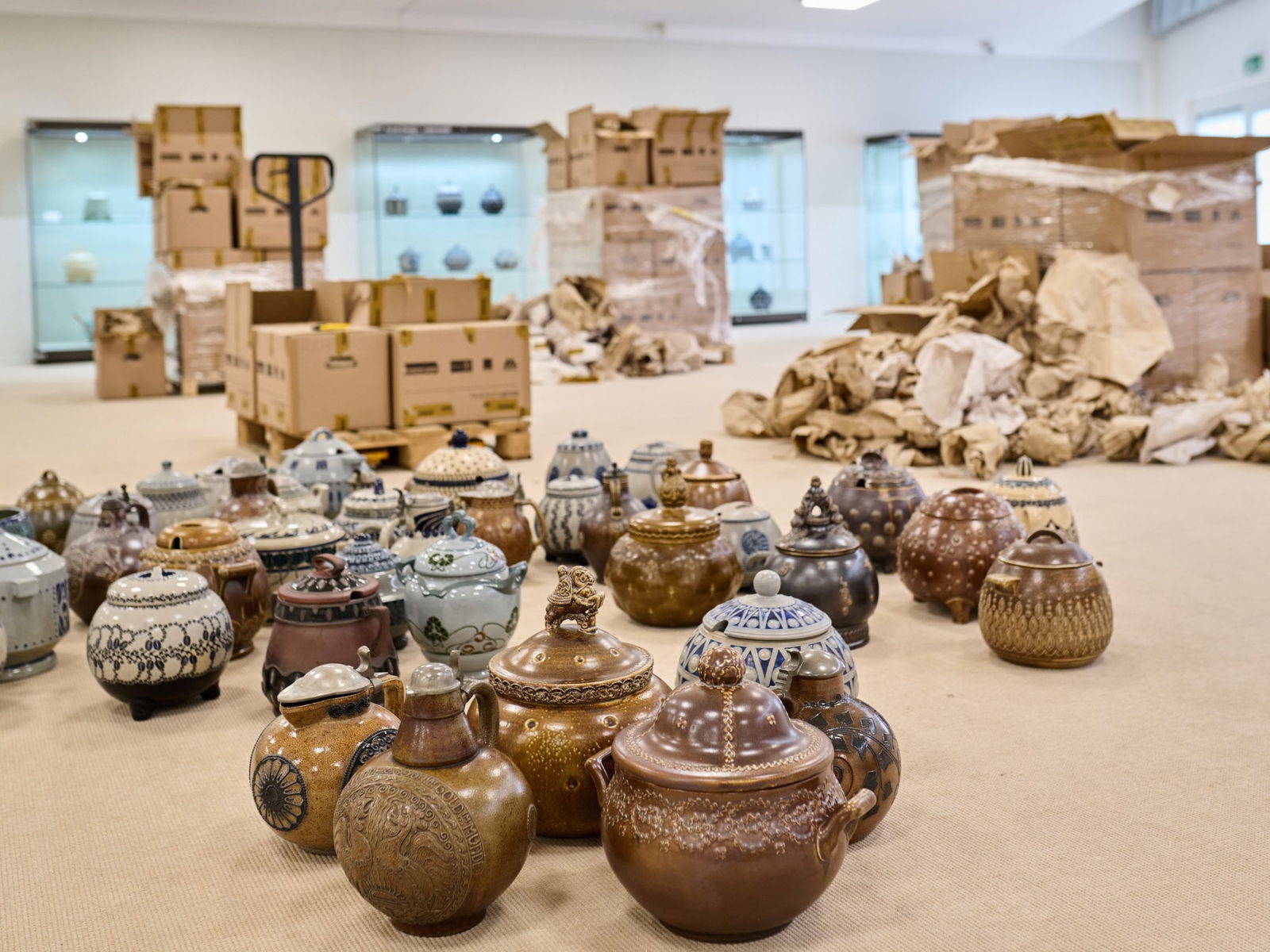 keramikmuseumwesterwald, naturkulturkeramik, inventarisierungsprojekt, keramik, jugendstilsammlung, kunst, hoehrgrenzhausen, anlieferung, keramikkunst, steinzeug, salzbrand