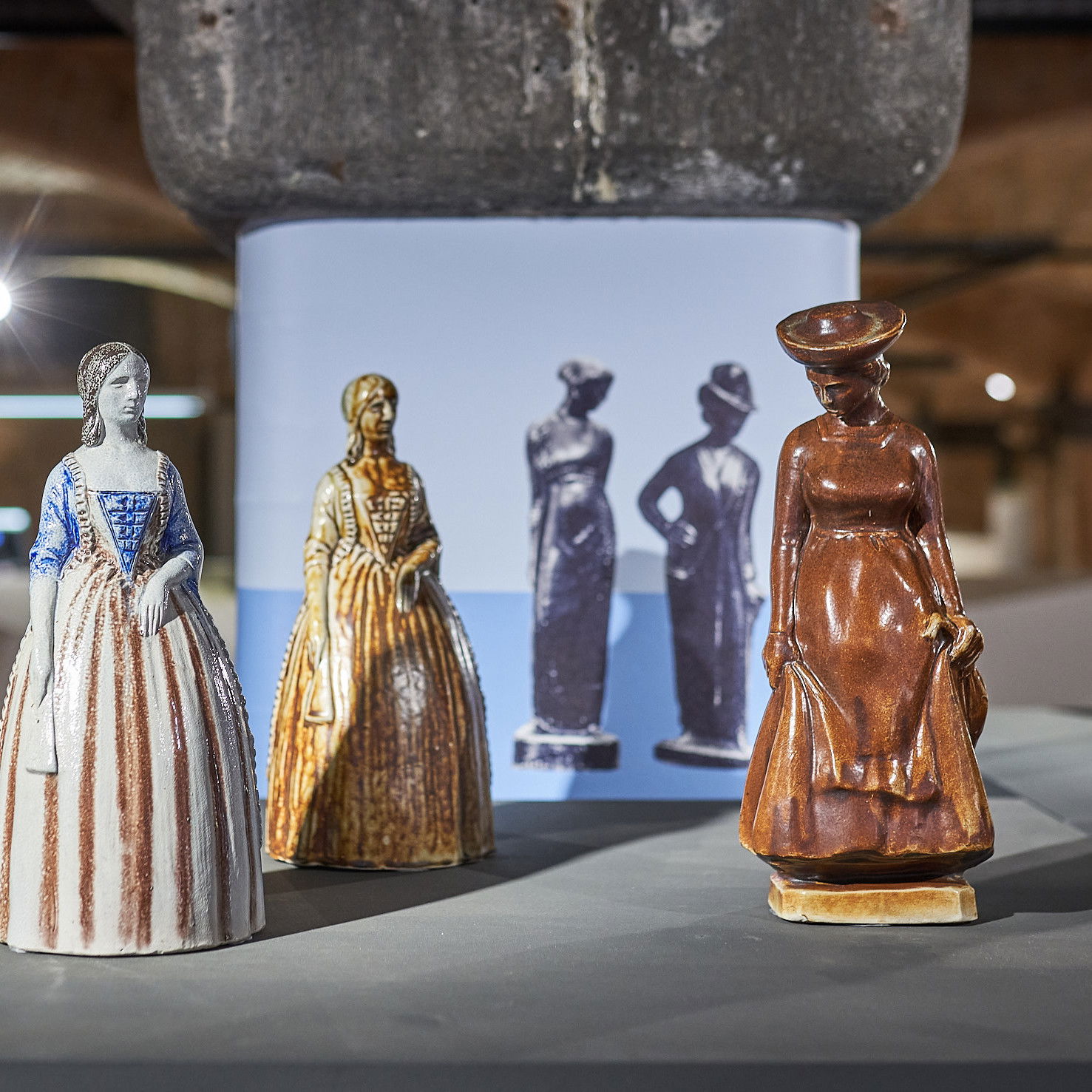 hanswewerka, Frauenfiguren, Modelle, keramik, westerwald, steinzeug, westerwäldersteinzeug, sam, stadtmuseum wiesbaden, Grenzhausen, naturkulturkeramik