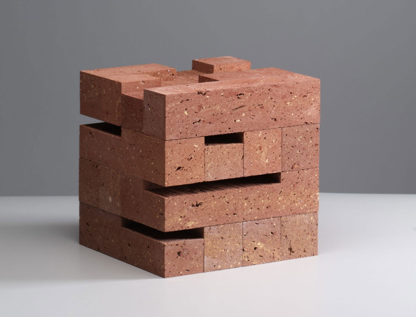 Keramikobjekt der Künstlerin Kyra Spieker