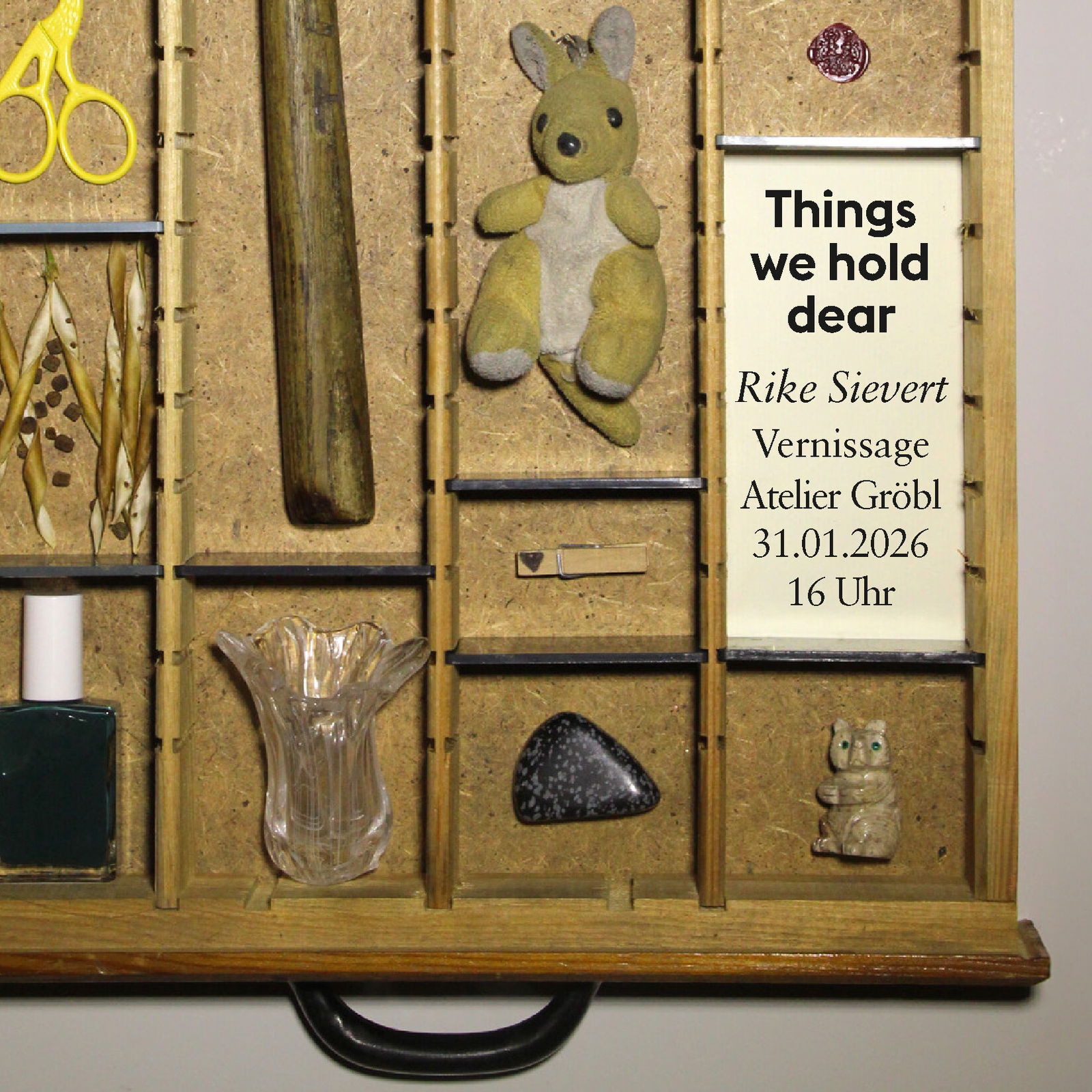 Plakat der Abschlussaustellung von Rike Sivert vom Institut für künstlerische Keramik und Glas in Höhr-Grenzhausen