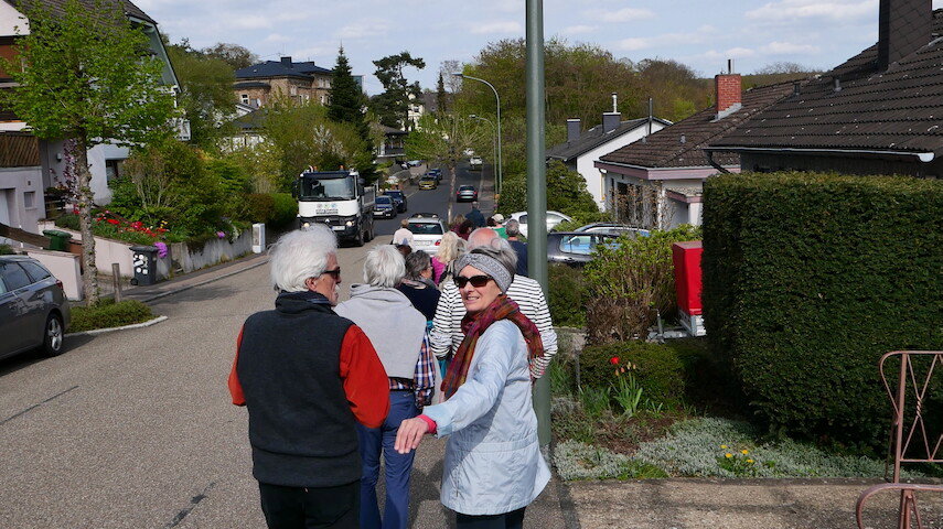 Wir gehen los im Sonnenweg