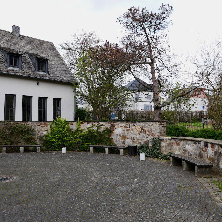 Bankporträt Gemeindehaus St. Peter und Paul