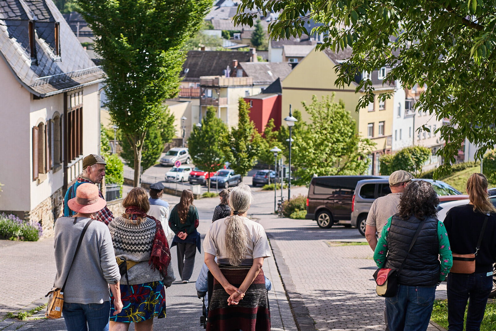 Die Töpferstraße hinunter auf dem Weg zum Töpferplatz
