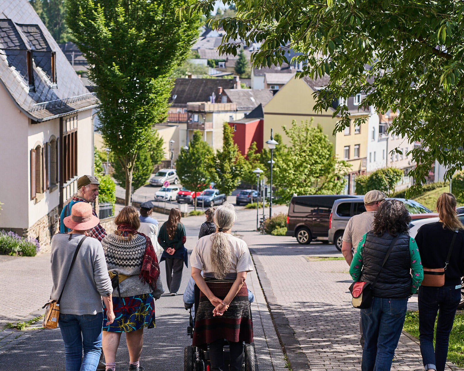 Die Töpferstraße hinunter auf dem Weg zum Töpferplatz