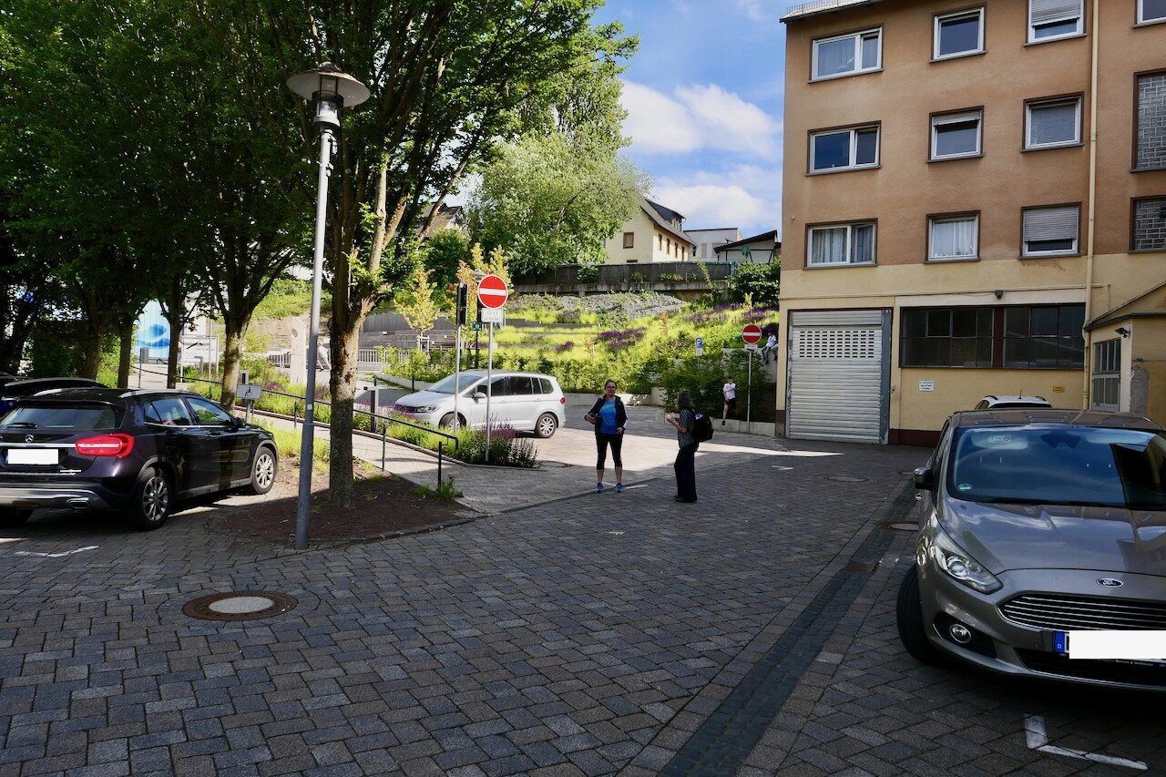 alexanderplatz_parkplatzfläche richtung zweite heimat